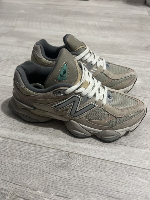 Adidasi new balance 9060