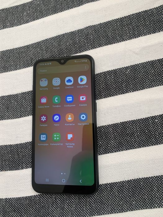 Продам Samsung A01.