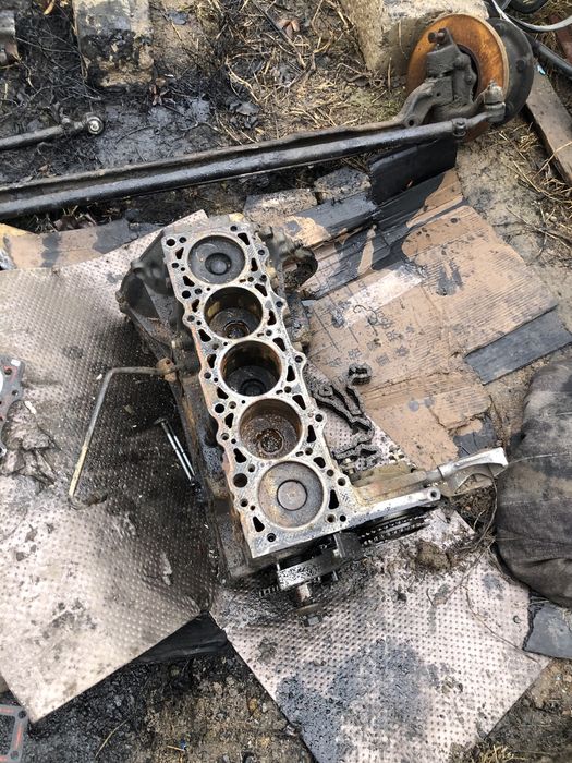 Блоки головки мосты на Sprinter Мерседес