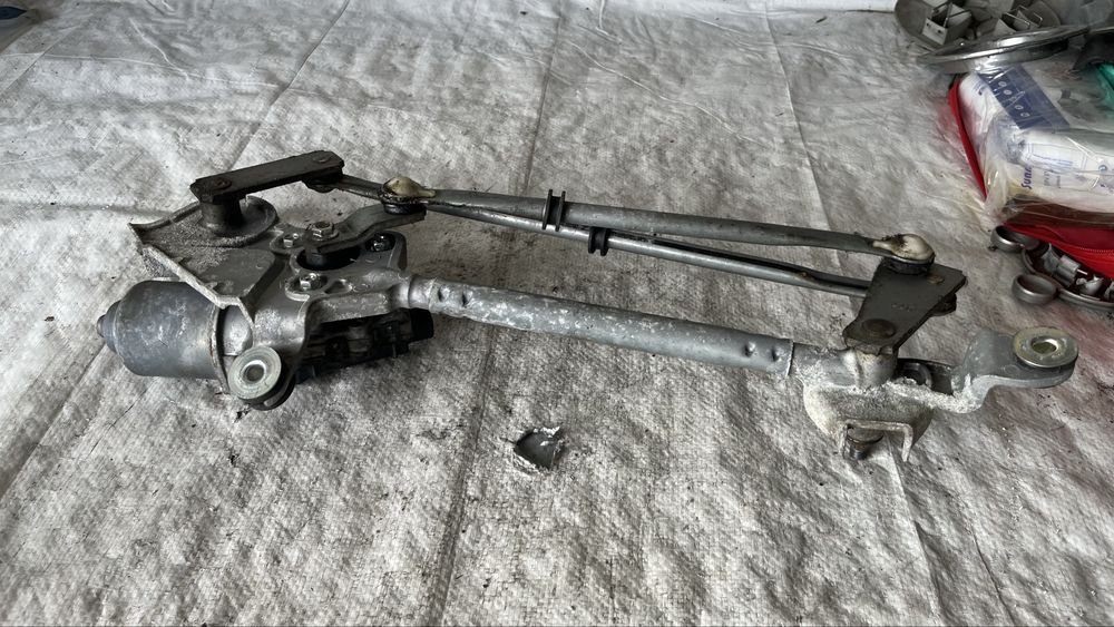 Subaru Impreza моторче предни чистачки