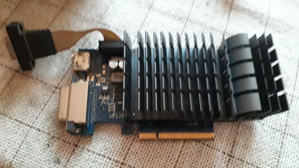 Placă video asus