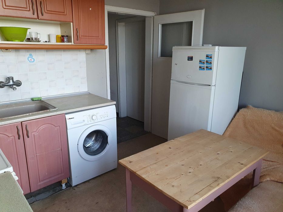 3ст+к,мон.,95кв.м.,ет.7,ремонтирани баня и кухня,Виенската сладкарница