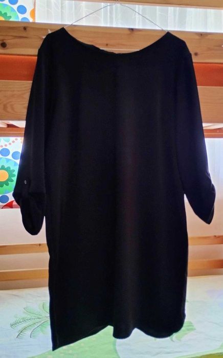 Vând rochii mărimea M