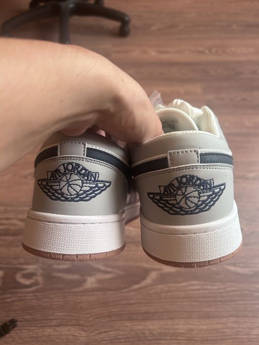 Nike кроссовки.