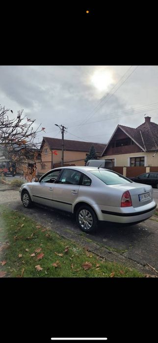 Vând pasat 2001 1.6 benzină 102 cp manual   Mai multe detali in privat