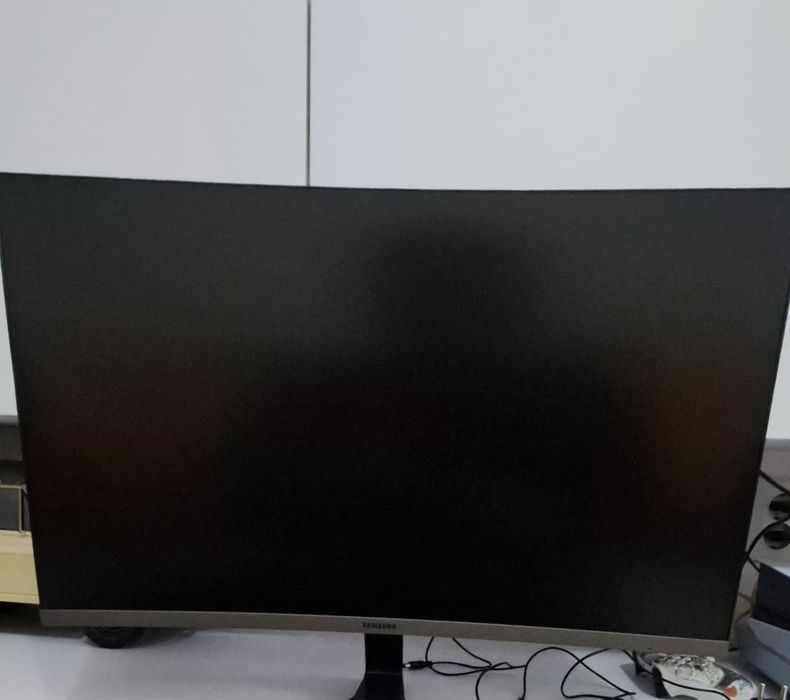 Monitor Samsung curbat model C27R500FHU