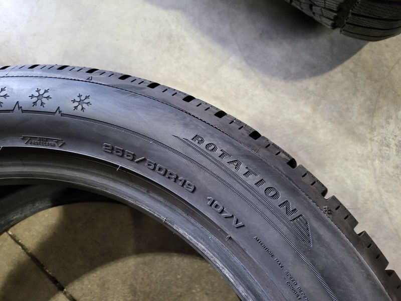 255/50/19//235/55/19 DUNLOP