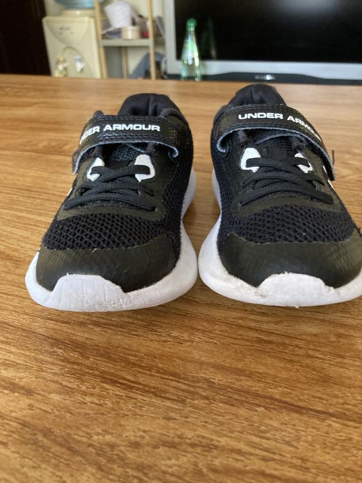 Оригинални детски маратонки Under Armour