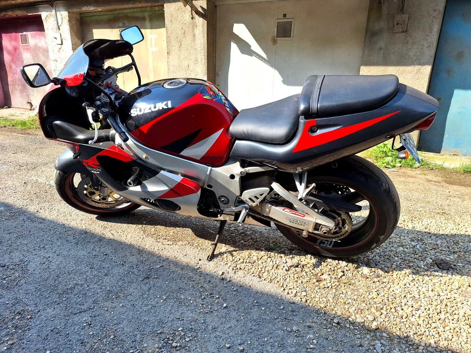 Vând Suzuki gsxr srad 750