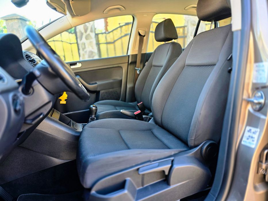 Vw Golf Plus 2013 benzina Euro5 dotari multe