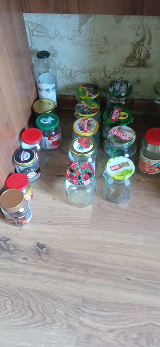 Продам банки разные.