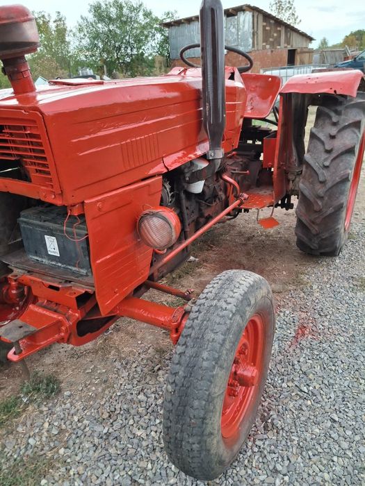 Se vinde  tractor UTB 445