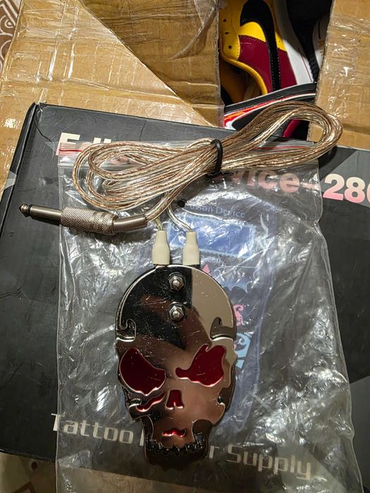 Pedala masina de tatuat pretpe bucata