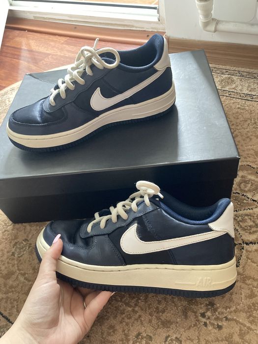 Air force 1 , marime 36.5/23.5cm , cu aspect satinat NEGOCIABIL