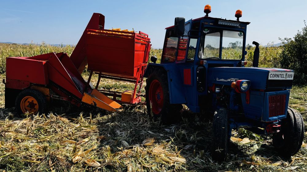 Vand tractor U445  & culegator sip