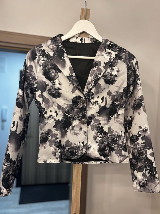 Сатенено сако 34р-р.