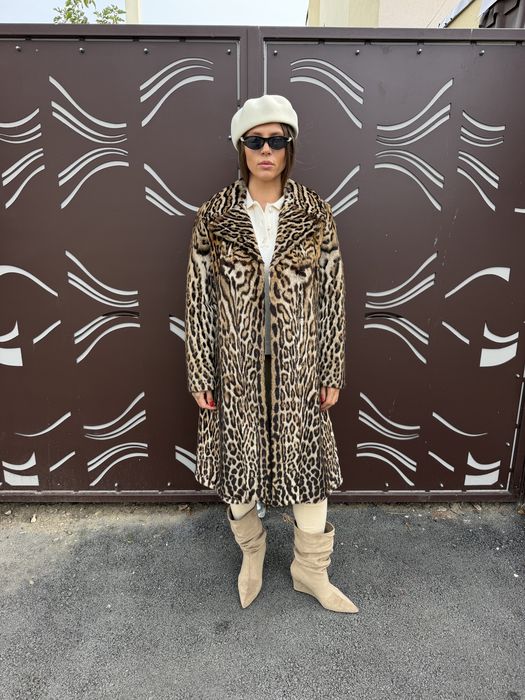 Haina din blana naturala de ocelot