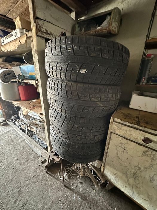 Продам шины 235/55 R18