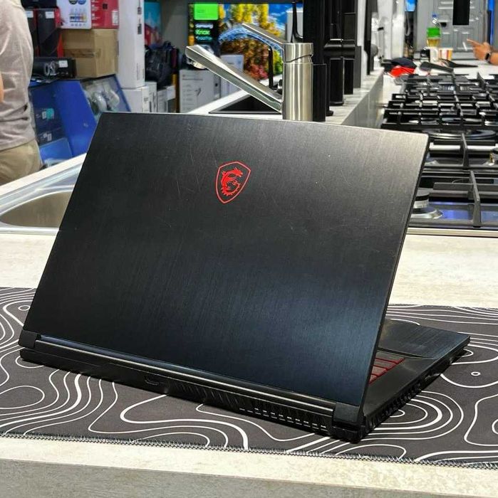 MSI GF63 Thin i5-10500H/8/256/GTX1650/Display 15'6 FHD IPS 144hz