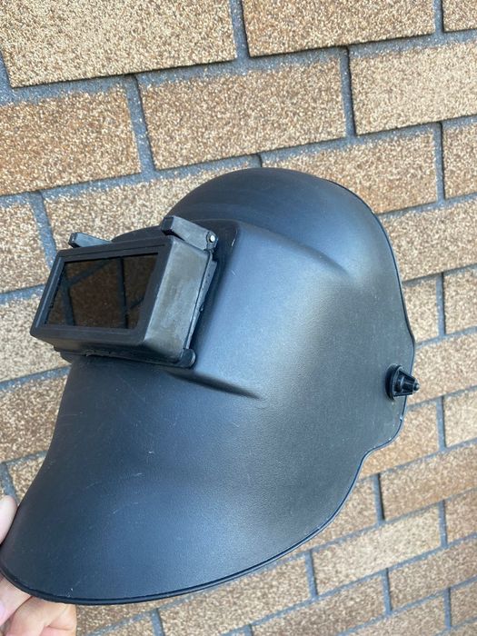 Продам сварочную каску