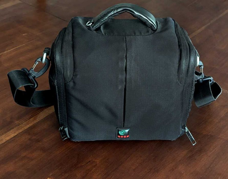 Canon 5D Mark III + 24-70 (2.8)