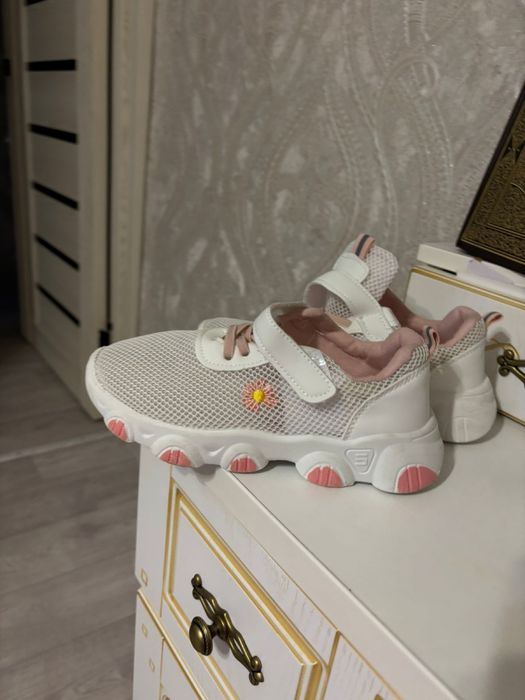 Новая обувь 34р летняя