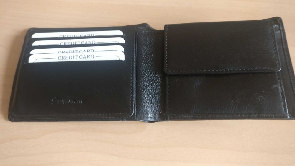 Италиански кожен портфейл