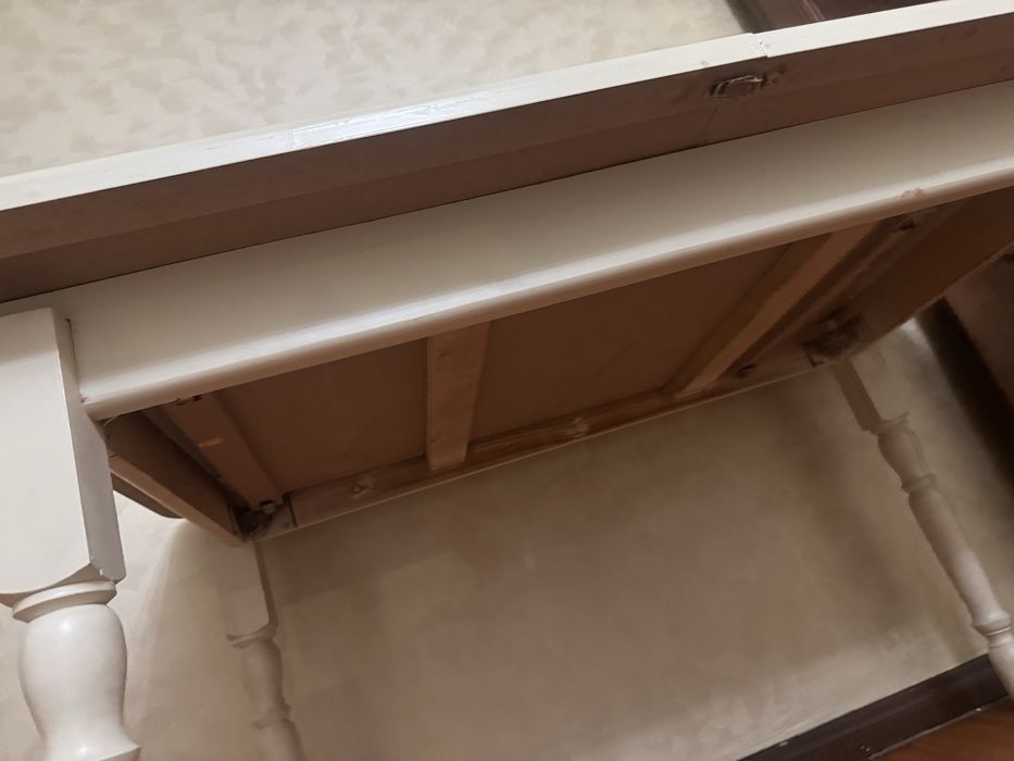 Деревянный стол метр 2