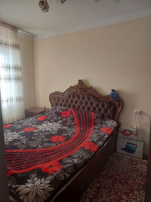 Срочно 2 хонали арзон квартира сотилади 7 микрорайон