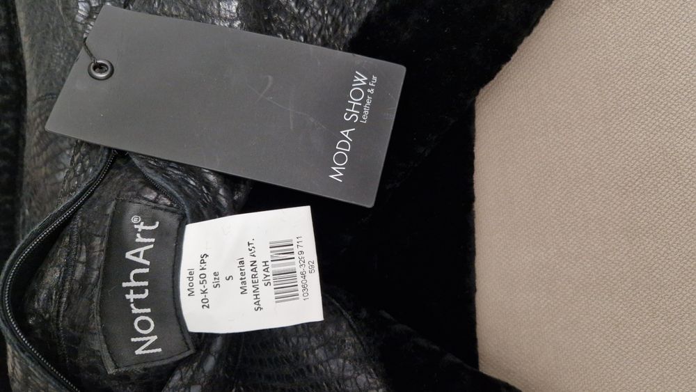 Продаётся натуральная двусторонняя дубленка