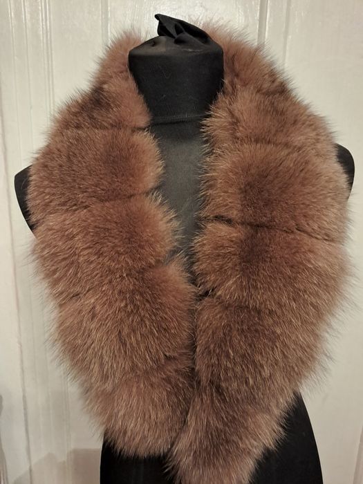 Atelier vinde gulere blana naturala de la