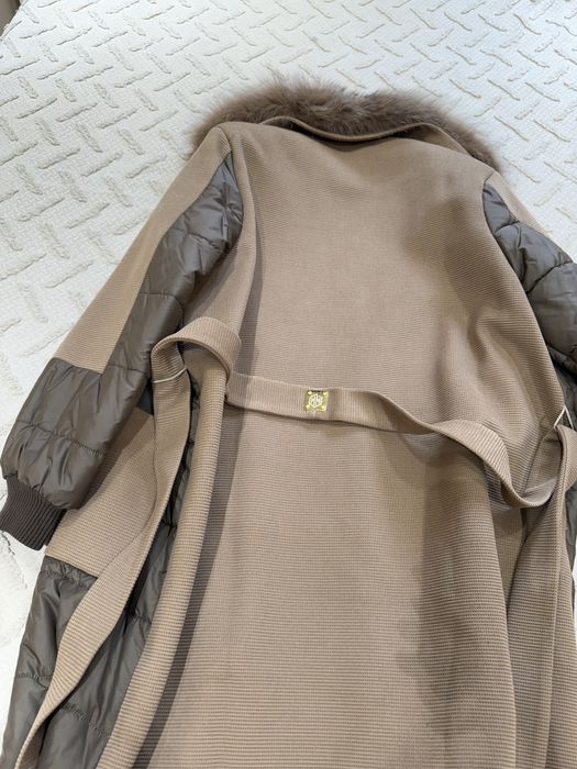 Продается в идеальном состоянии пальто куртка