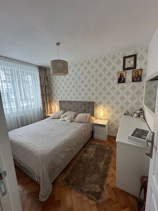Apartament 4 camere central,strada Marly