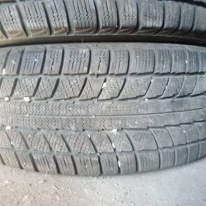 Продам зимние шины