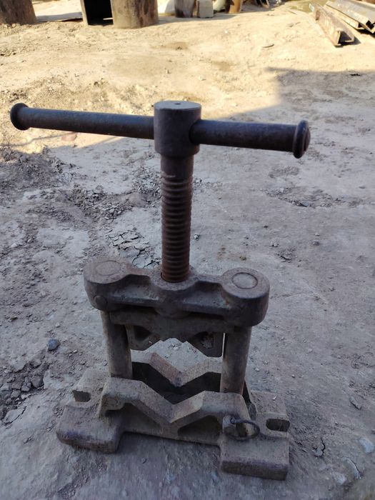 Струбцина қысқыш