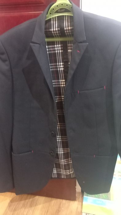 Продам пиджаки в отличном состоянии