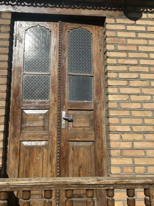 Eshik va deraza yogochli