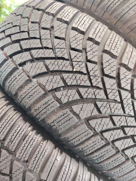 4 бр зимни 225/60/18 Bridgestone