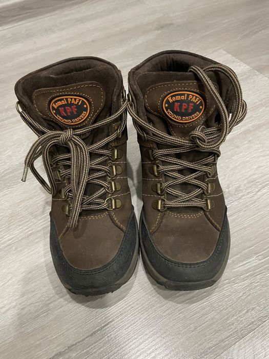 Продам ботинки