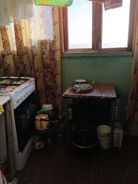 Юнусабад 2 квартал 1/14/16 (43²) продаётся квартира