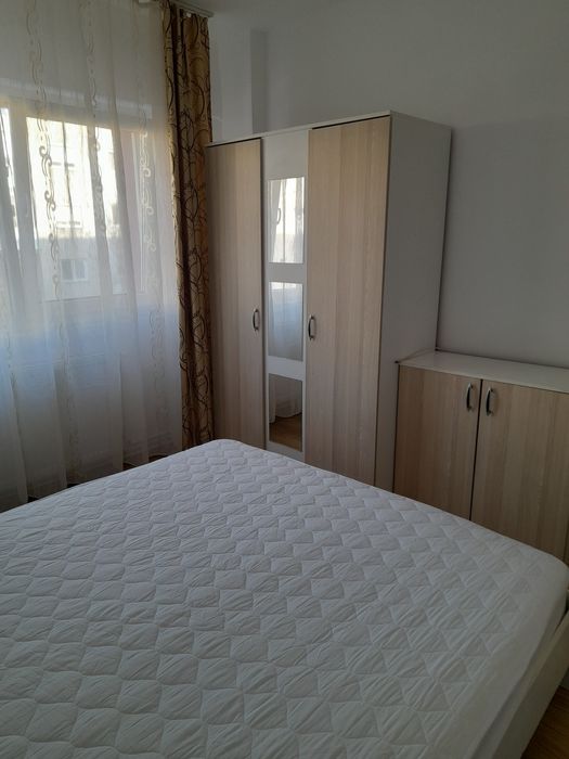 Închiriez apartament 2 camere Micalaca