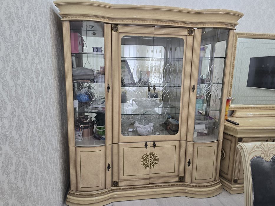 Xitoy mebeli komplekt