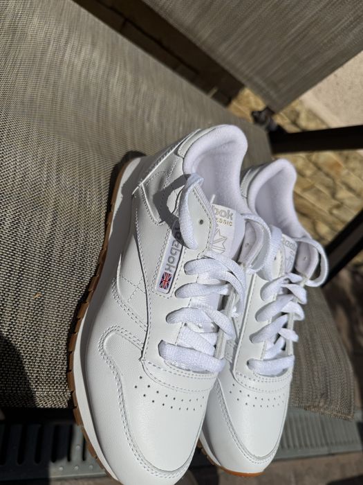 Adidaşi Reebok classic 35 22cm.