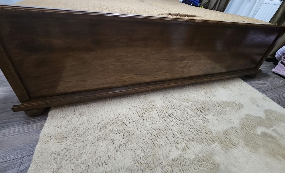 Vand pat lemn masiv  1.80x 2.00 cu saltea