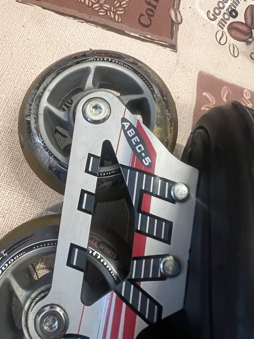 Role 82 ABEC 5 HY Sports mărimea 43 ~44