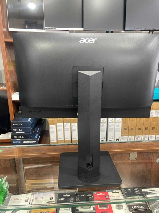 Acer Veriton A810 All-in-One i3-N305 8GB 512GB 24'' ips