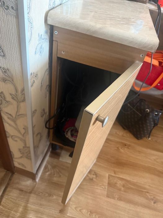 Тумба с большим пространством