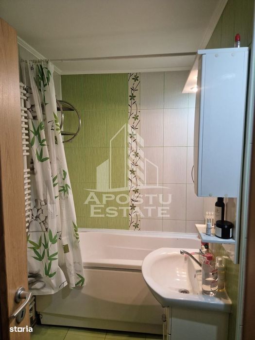 Apartament 2 camere, zona Intim