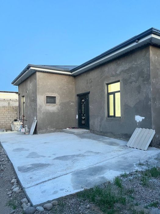 Ховли жой; Земельный участок