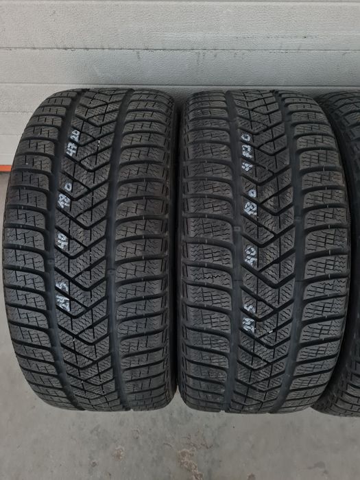 Зимни гуми 4 PIRELLI StottoZero3 245 40 R18 дот 4720